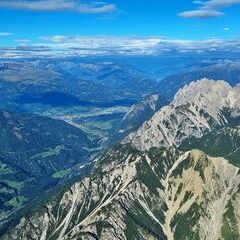 Flugwegposition um 15:10:17: Aufgenommen in der Nähe von Gemeinde Assling, Österreich in 3201 Meter